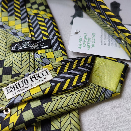 Cravatta fantasia geometrica