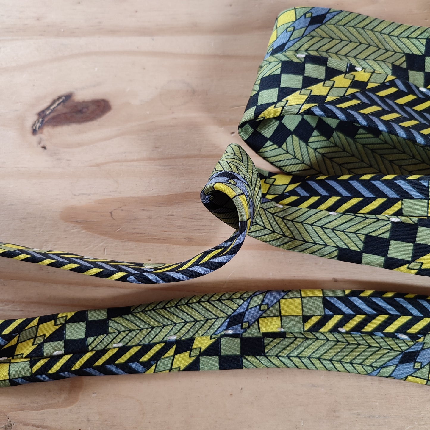 Cravatta fantasia geometrica