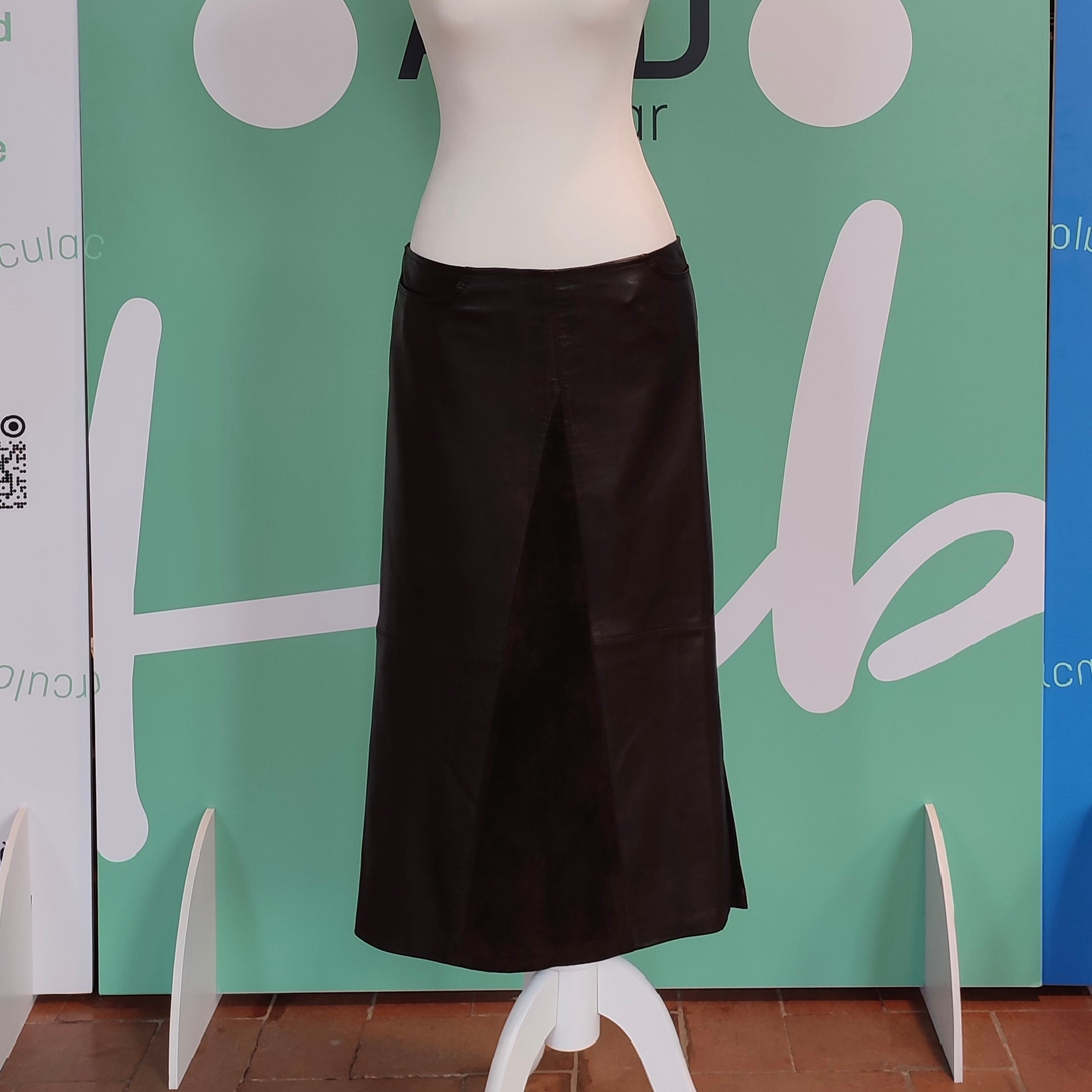 Rebelle Zaino Da Donna Diana In Vera Pelle Con Inserto Con Zip Sul Davanti Nero 157993068 Rebelle Zaino Da Donna Diana In Vera Pelle Con Inserto Con Zip Sul Davanti Nero 157993068