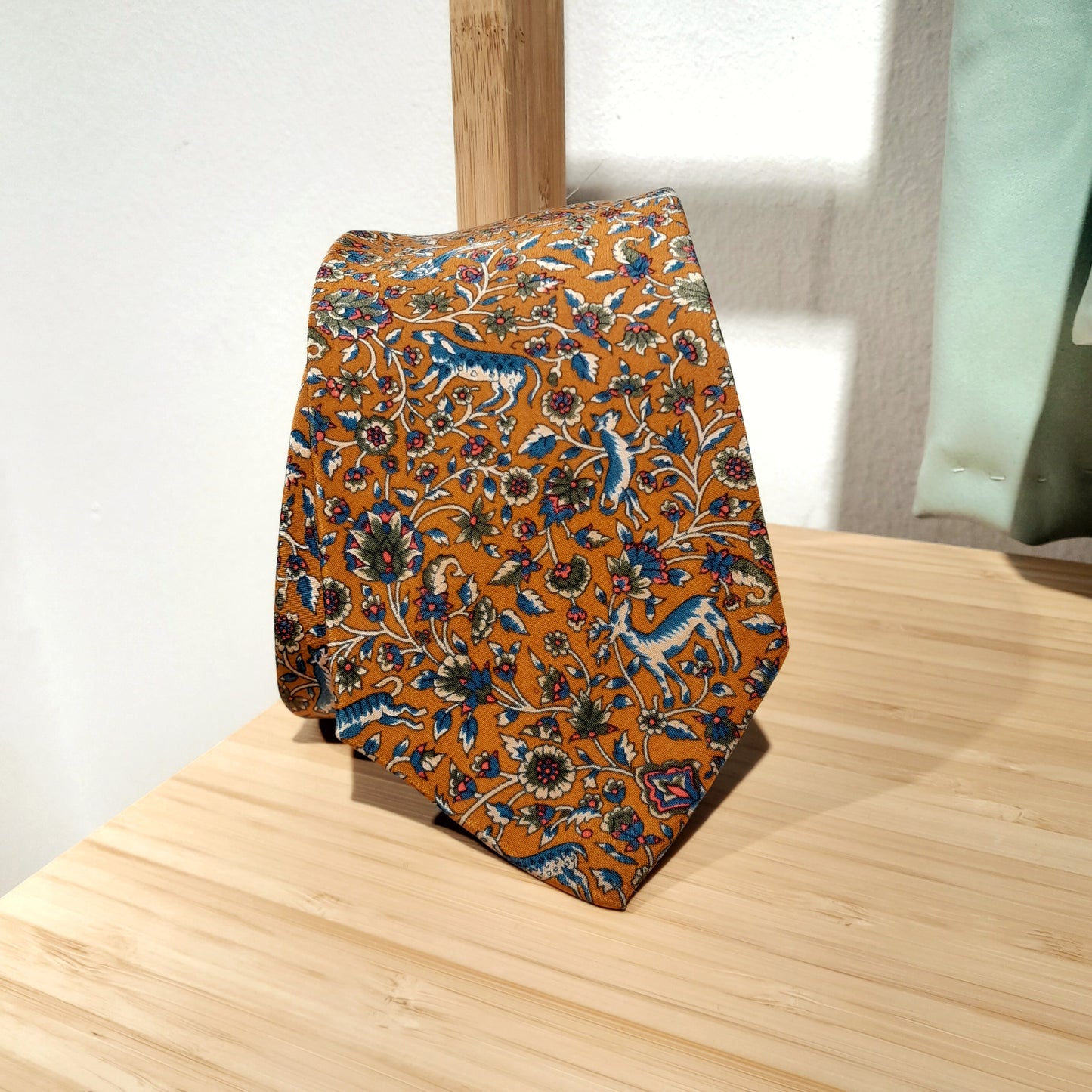 Cravatta animali Yves Saint Laurent