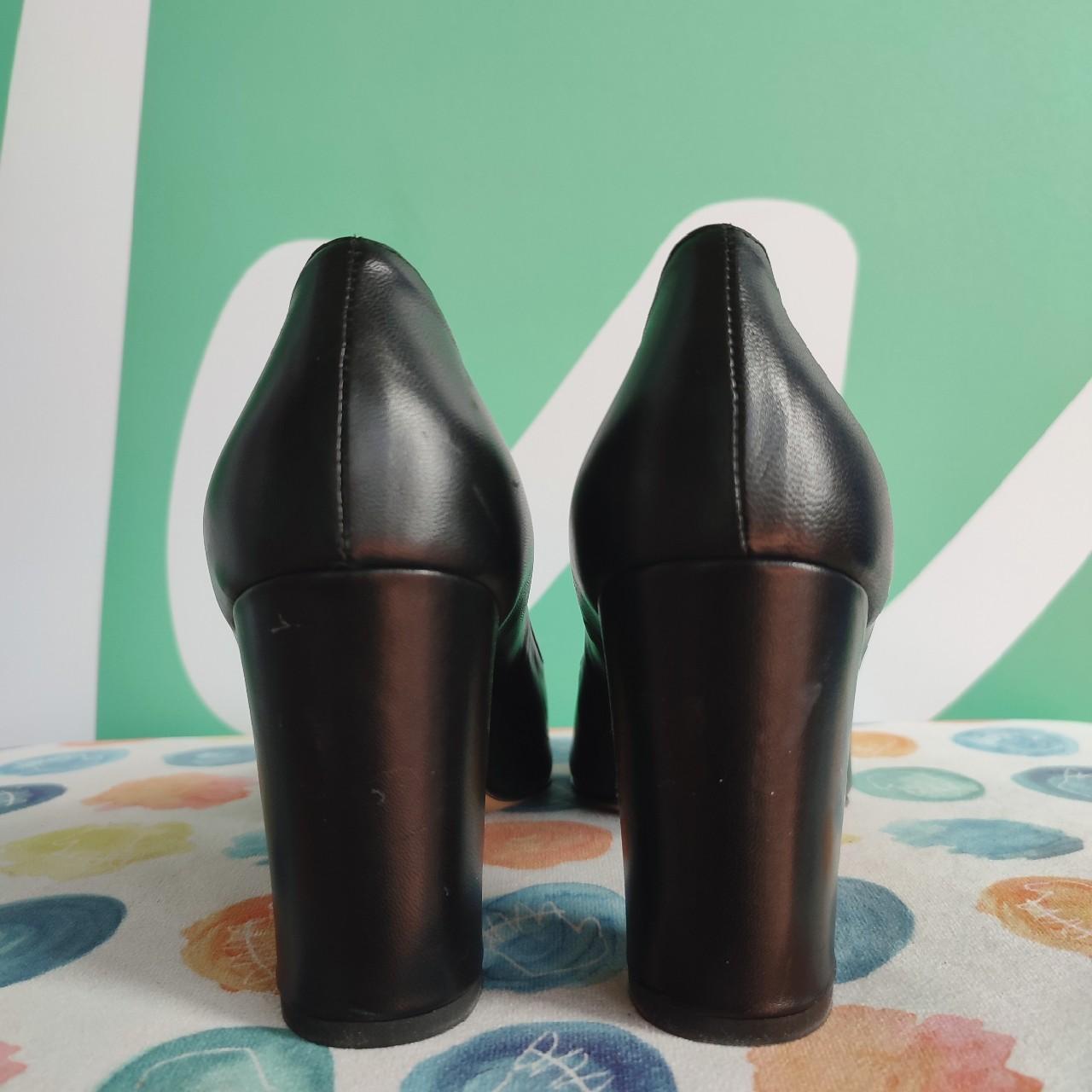 Scarpe peep toe