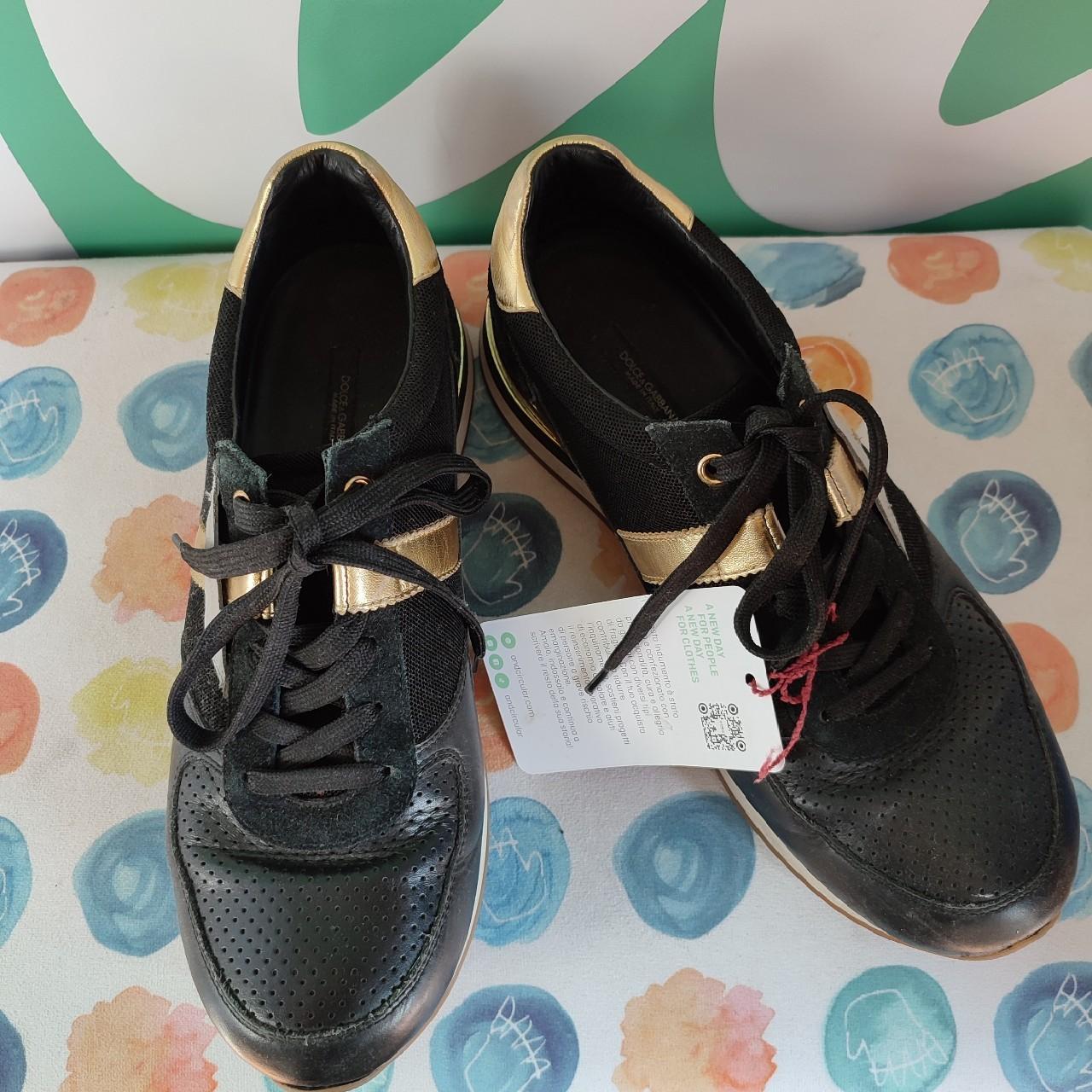 Scarpe oro