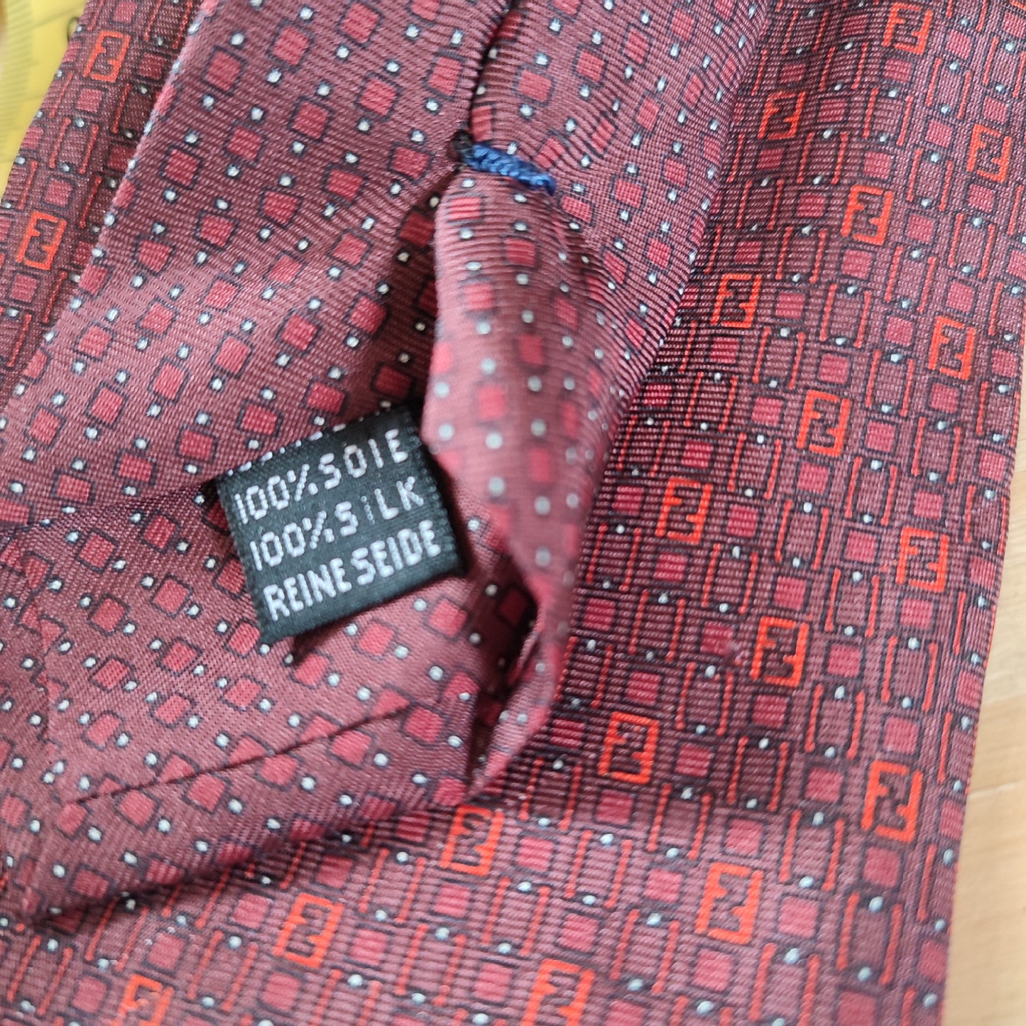 Cravatta Fendi