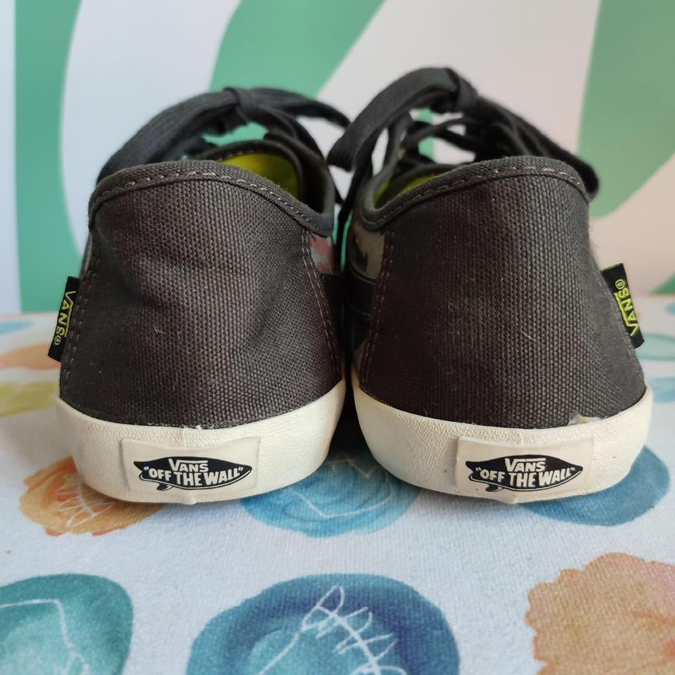 Vans militari