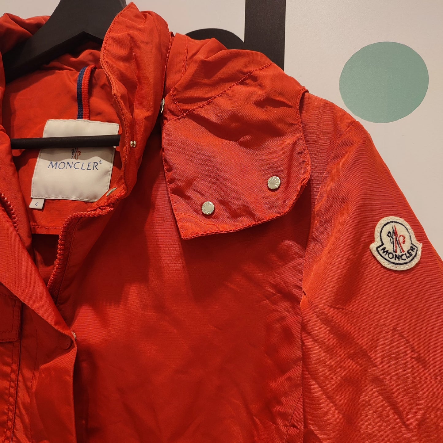 Impermeabile rosso Moncler