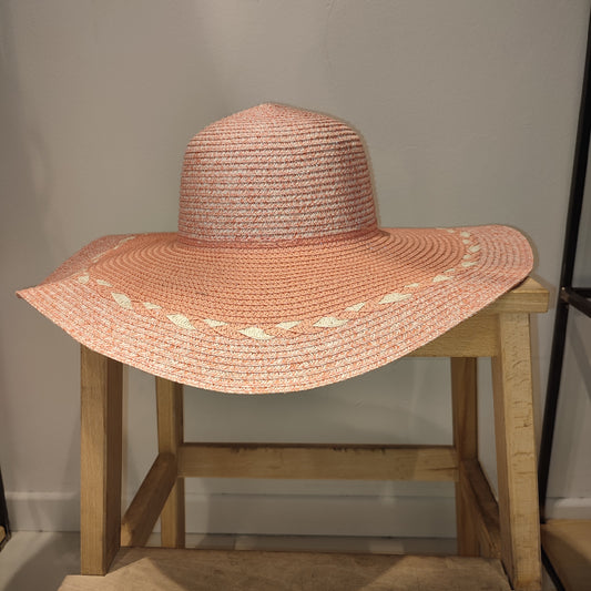 Cappello rosa tesa larga