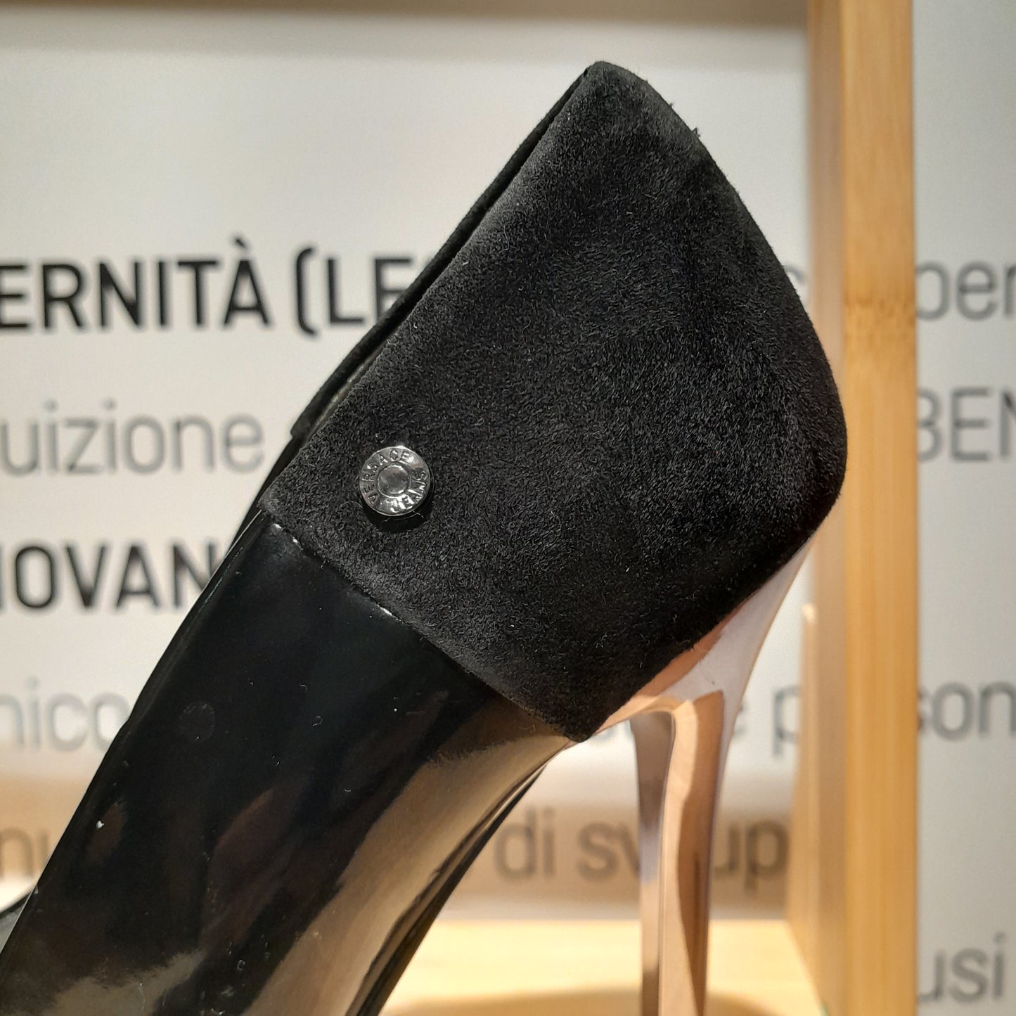 Décolleté vernice Versace